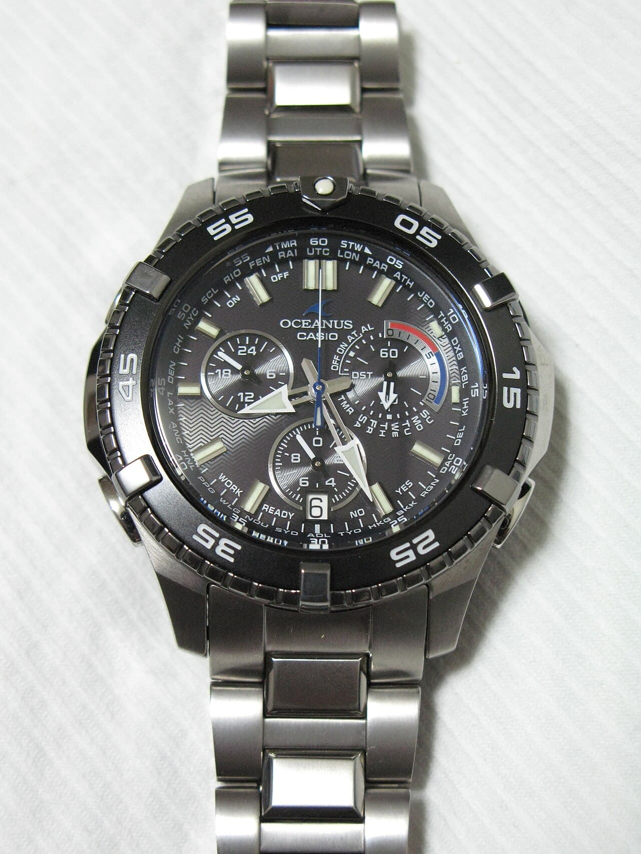 A Casio Oceanus Cachalot OCW-P500TDJ-1A1JF — a Japan-market Oceanus model illustrating the premium solar/radio-controlled line discussed in this article